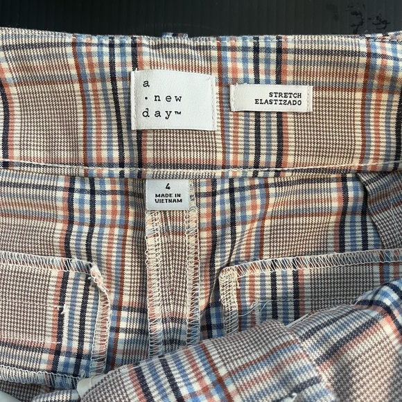 NWT A NEW DAY PLAID CAPRI LOOSE FIT SIZE 4 - Picture 4 of 8